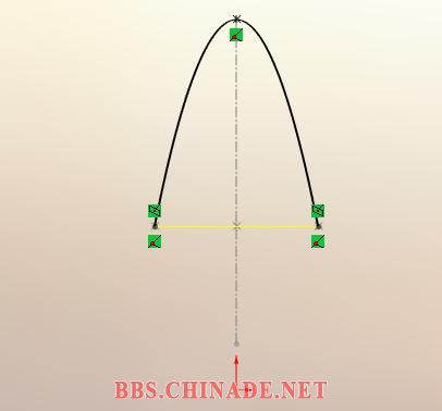 4.单击前视基准面，画草图，保持穿透，如图004，关闭草图